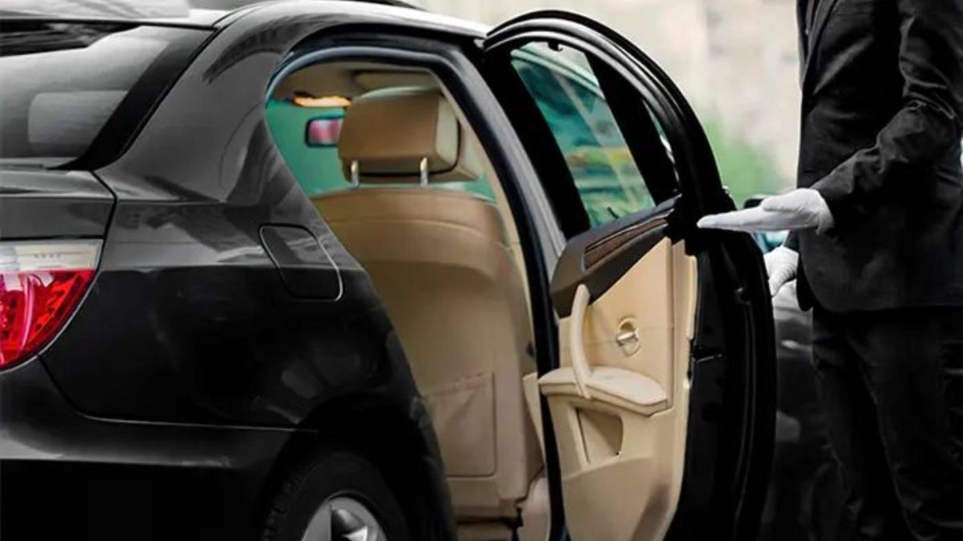 On-Spot Luxury Cabs